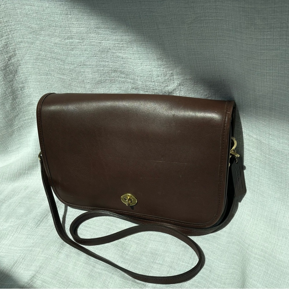 Coach Convertable Clutch Leather Shoulder Bag No. C9C-9635